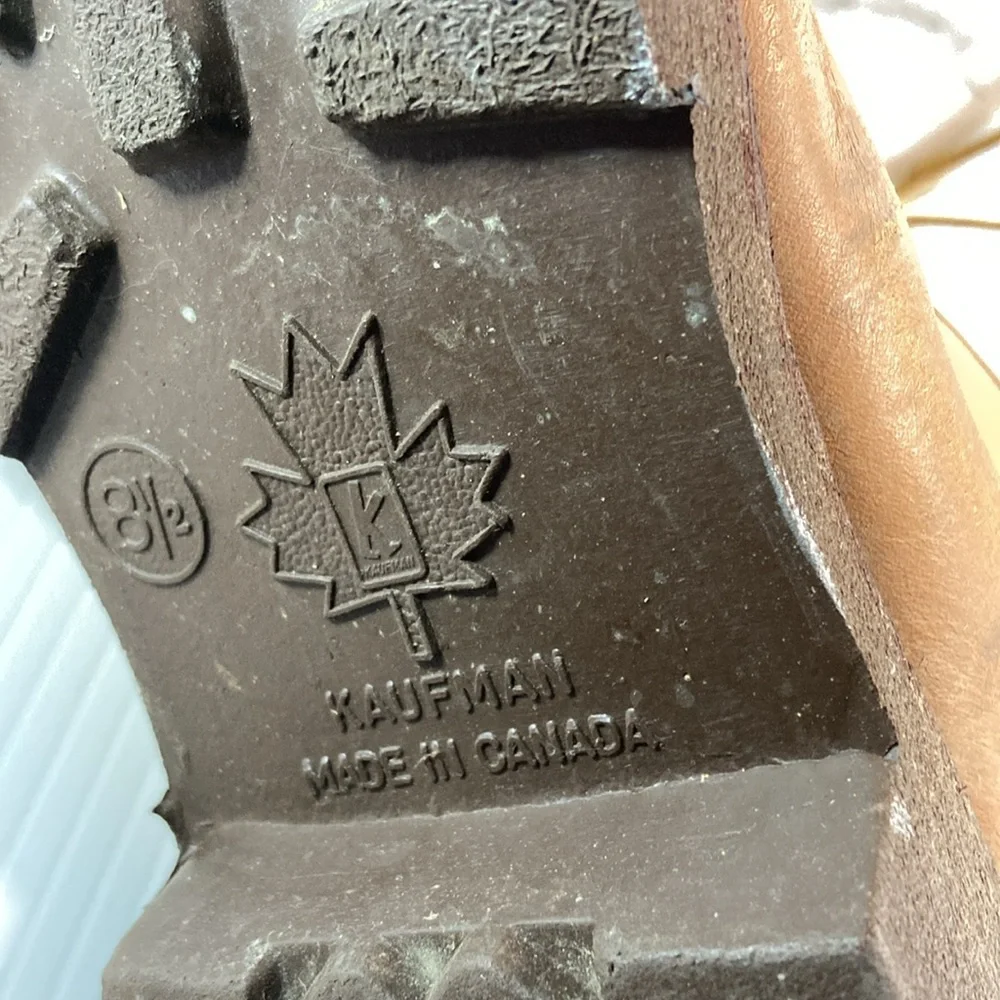 Vintage kaufman kingtreads 70’s work boots. Can’t confirm but feels‎ steel toes